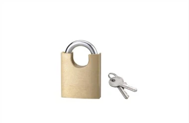 Kłódka mosiężna z pół owiniętym pałąkiem